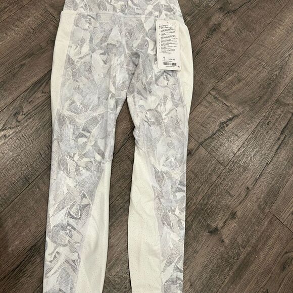 Lululemon Gray Patterned Leggings Breezy Dot Tight - Picture 7 of 7